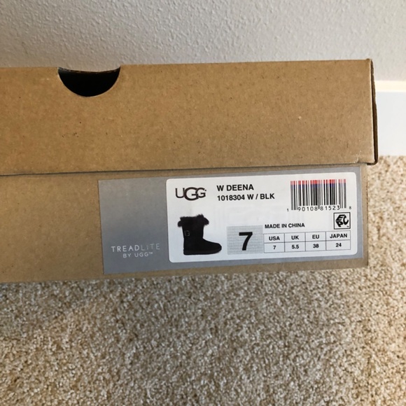 UGG Australia BOOTS - Picture 4 of 11